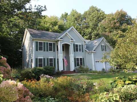 19 Sydney Drive, Essex, VT 05452