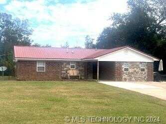 210 W Creek Avenue, Krebs, OK 74554