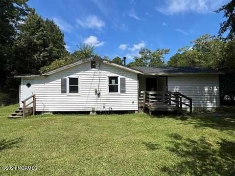 151 Pinetown Road, Jacksonville, NC 28540