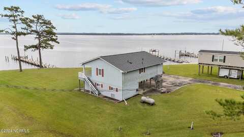 356 Windy Point Road, Bayboro, NC 28515