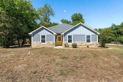 205 E 4th Street, Dodd City, TX 75438