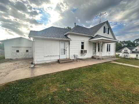 502 Oak St, Laurel, NE 68745