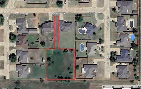 105 Brookpark Lane, Chickasha, OK 73018