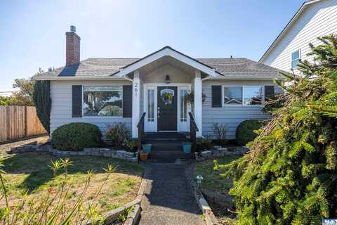 261 W Spruce Street, Sequim, WA 98382