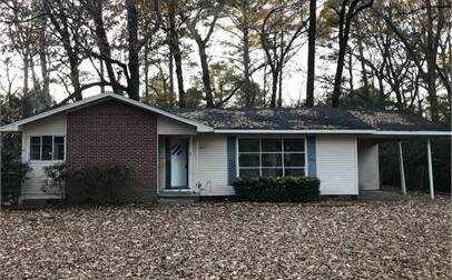 3071 Woodside Dr, Jackson, MS 39212