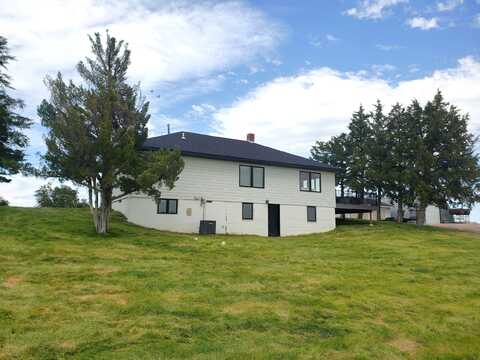 5192 County Road 36, Harrisburg, NE 69345