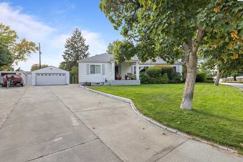 1825 Hunt Ave, Richland, WA 99354