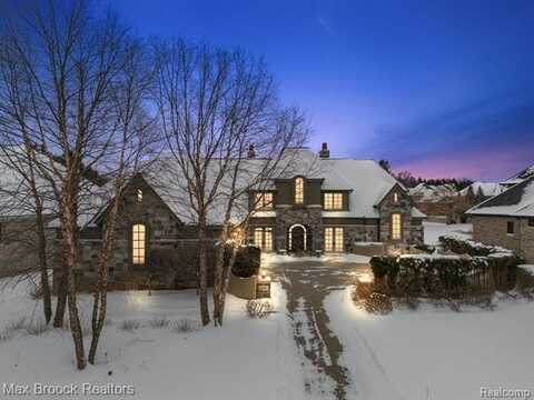 2921 TURTLE POND COURT, Bloomfield Hills, MI 48302