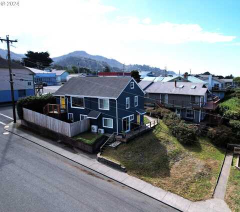 29840 MARY ST, Gold Beach, OR 97444