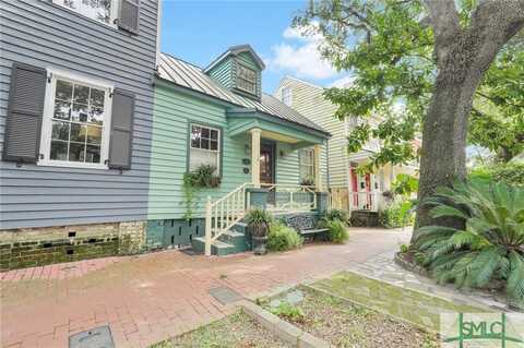 512 E Jones Street, Savannah, GA 31401