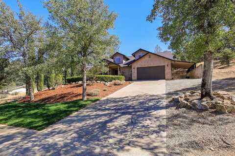 5735 Beaumont Drive, Redding, CA 96003