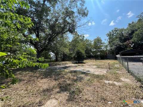 729 Schuessler Street, Seguin, TX 78155