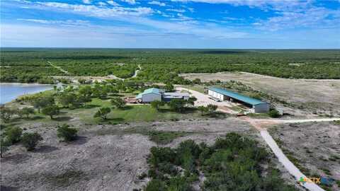 429 Cameron Lane, Cotulla, TX 78014