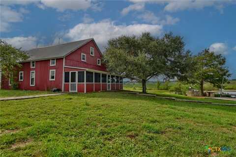 1646 Lidiak Road, La Grange, TX 78945