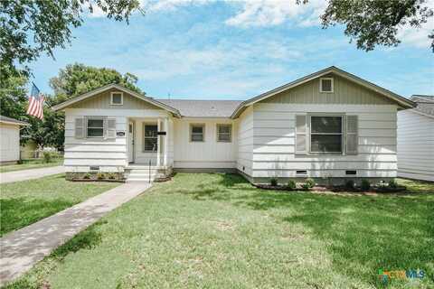 2306 Mac Arthur Street, Victoria, TX 77901