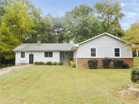 417 Woodlake Drive, Greensboro, NC 27406