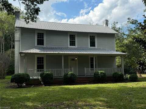 1330 W Ridge Street, Ramseur, NC 27316