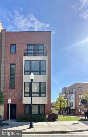 110 S PICKETT STREET, ALEXANDRIA, VA 22304