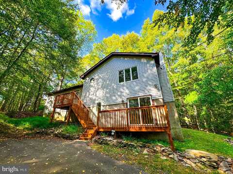 303 OTTER CT, BUSHKILL, PA 18324