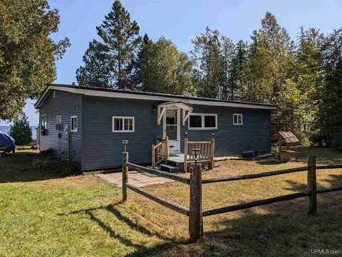 3070S Woodland Shores, Manistique, MI 49854