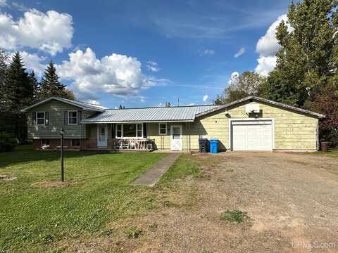 327 W Lake, Michigamme, MI 49861