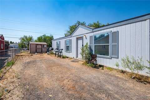 2900 E Ames Avenue, Kingman, AZ 86409