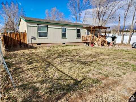 239 E 200, Duchesne, UT 84021