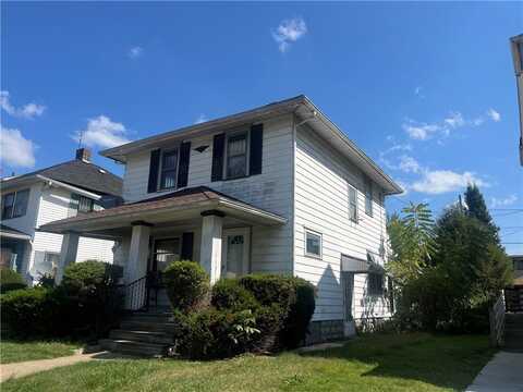 411 Cedar Ave, Sharon, PA 16146