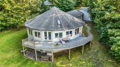 7007 Thornton Point Road, Sodus, NY 14516