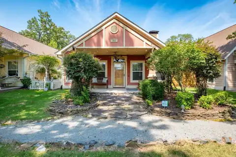 1920 Stagecoach Village, Little Rock, AR 72210