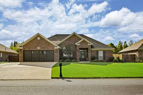 2410 Lakewood Circle, Cabot, AR 72023