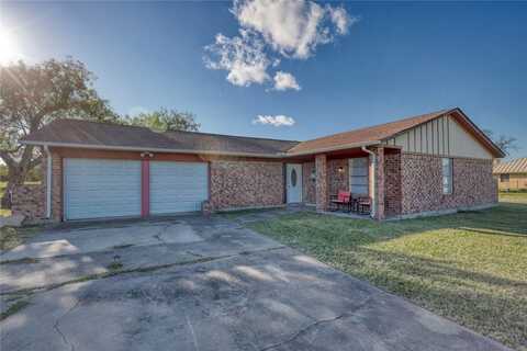 275 Fairgrounds Road, Refugio, TX 78377