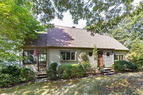 769 River Road, Marstons Mills, MA 02648