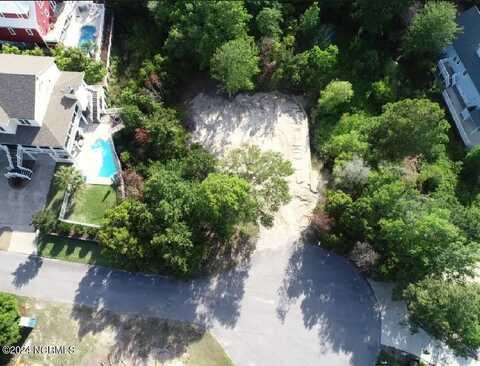 9906 Thistleroy Lane, Emerald Isle, NC 28594