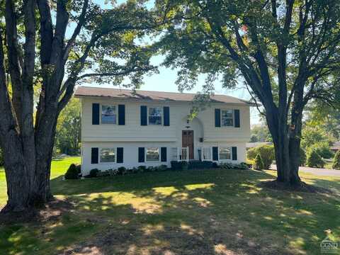 37 N Vernon, Athens, NY 12015