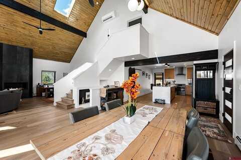 685 High Llama LN, Durango, CO 81301