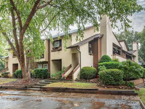 7223 Winery Lane, Charlotte, NC 28227