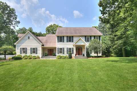 19 Long Lots Road, Westport, CT 06880