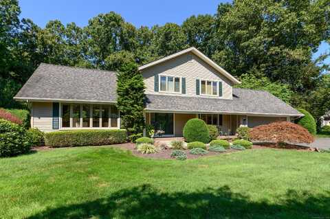 945 Knollwood Circle, Cheshire, CT 06410