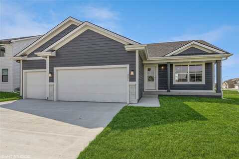 221 13th Street NW, Bondurant, IA 50035