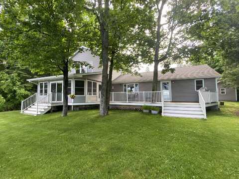 5374 S Oak Point, Sugar Island, MI 49783