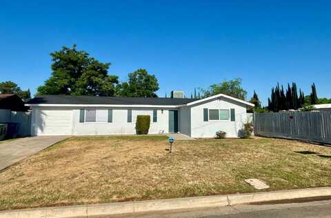 3205 Gentry N, Fresno, CA 93722