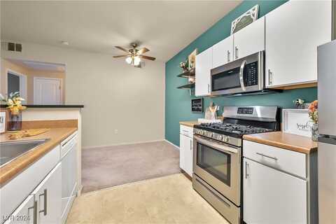 8250 N Grand Canyon Drive, Las Vegas, NV 89166