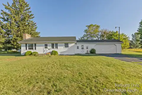 2498 W Mt Hope Highway, Mulliken, MI 48861