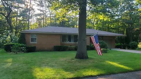 1479 Auble Road, Muskegon, MI 49445