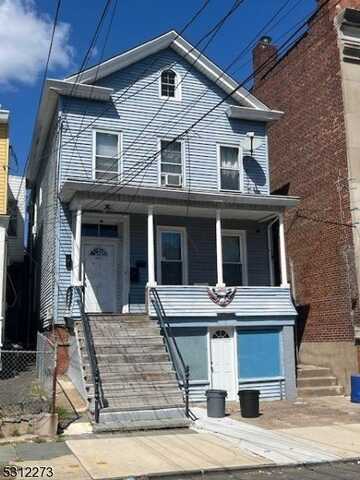 112 Washington Pl, Passaic, NJ 07055