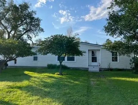 208 E Avenue B, Lewis, KS 67552