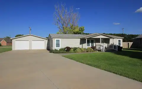 21 Hackberry, Quinter, KS 67752