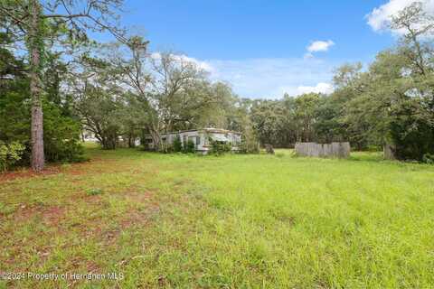 11017 Knuckey Road, Weeki Wachee, FL 34614