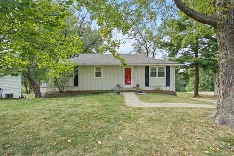 6820 NW Blair Road, Parkville, MO 64152